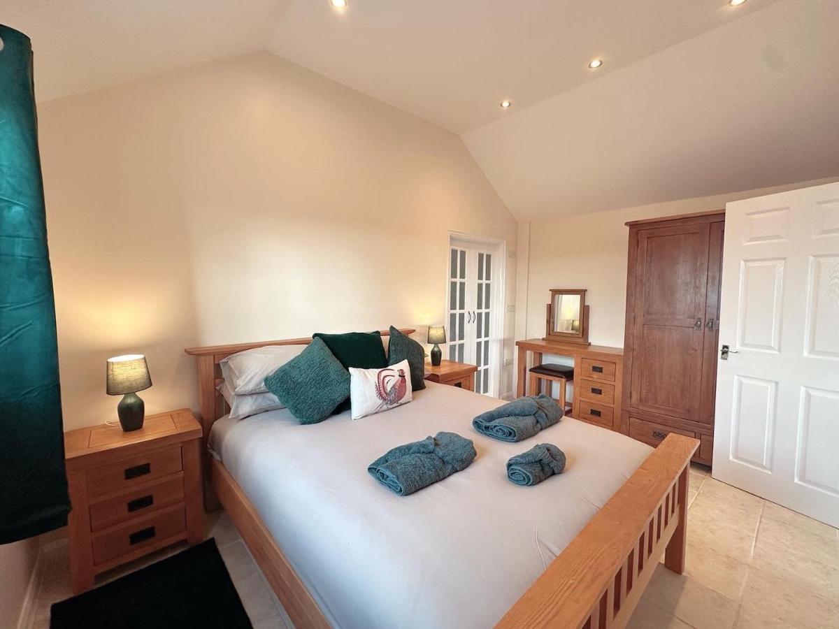 Apartamento Pheasants Nook Narberth Exterior foto